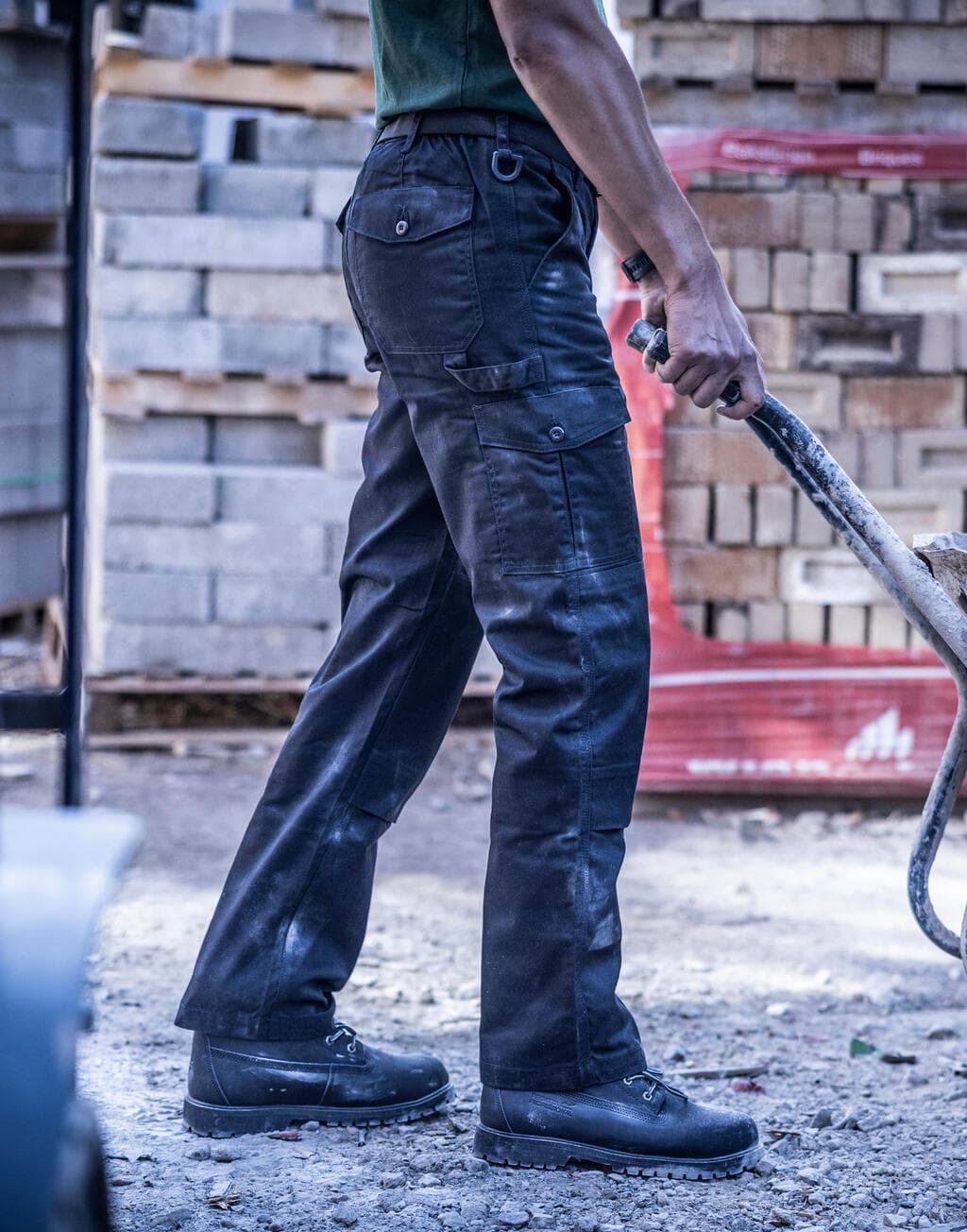 Pro Cargo Trouser - size 33" (Reg)