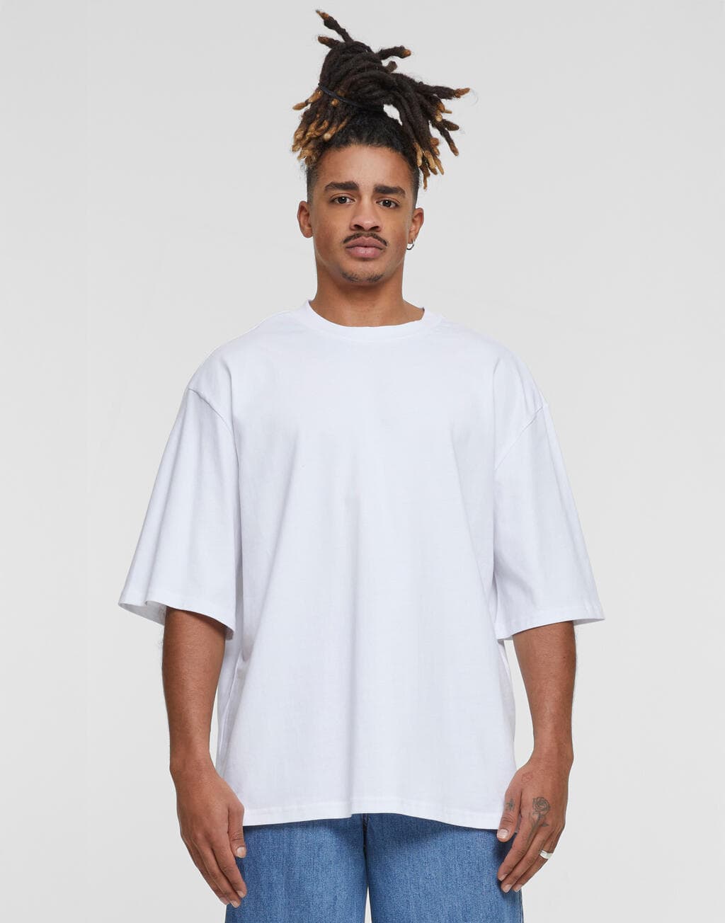 Oversized Sleeve Tee - vue 3