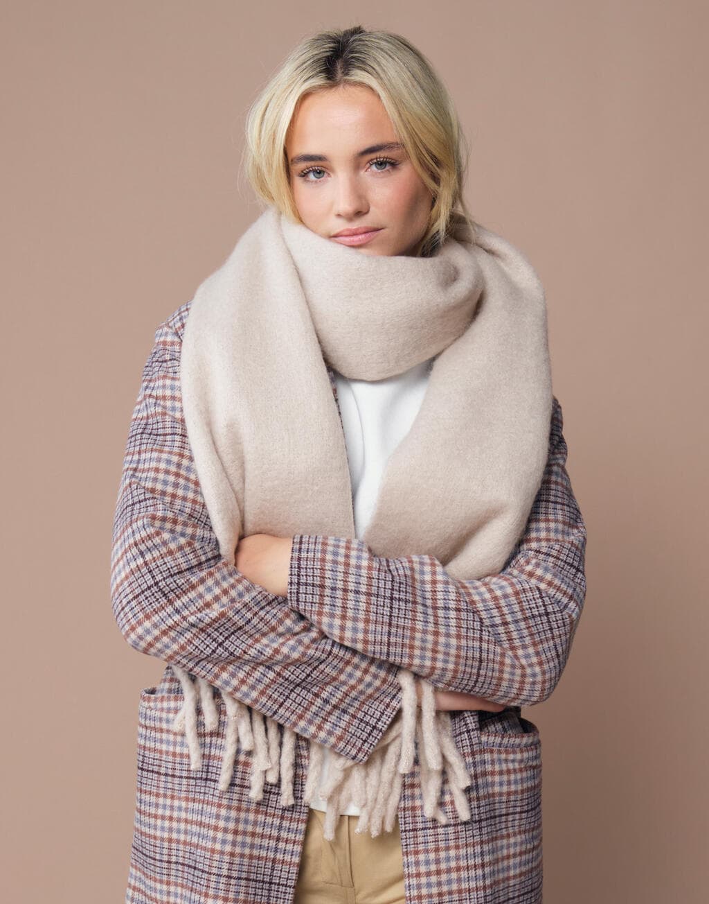 Fluffy Scarf - vue 3