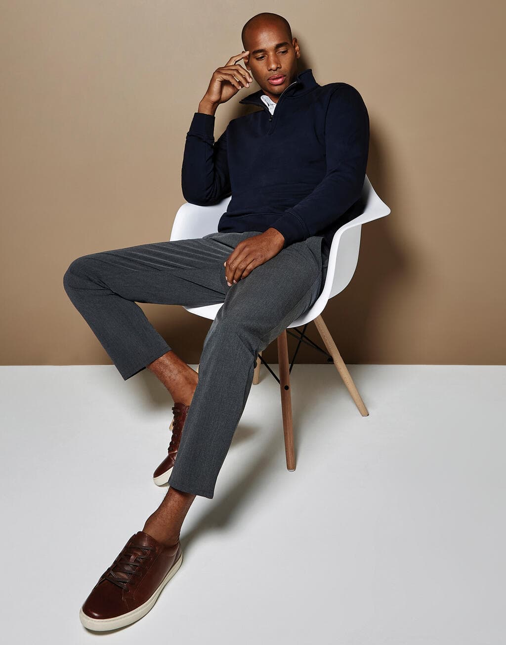Regular Fit 1/4 Zip Sweatshirt<P/> - vue 2