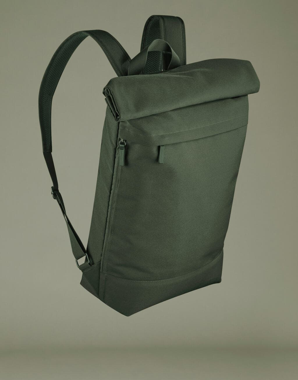 Simplicity Roll-Top Backpack - vue 3