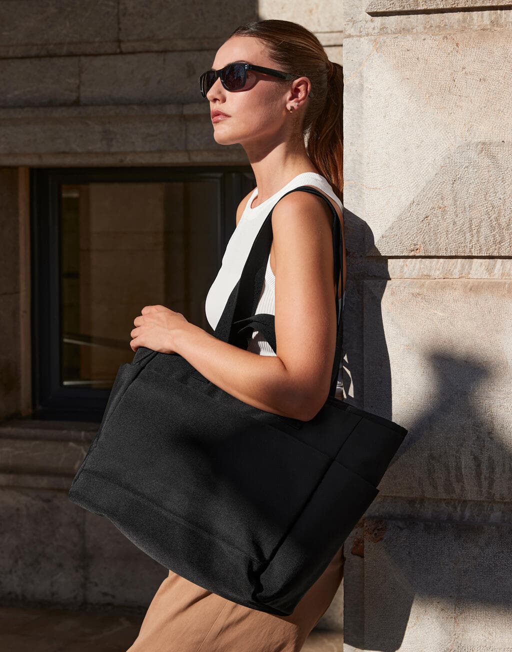 Simplicity Tote - vue 2