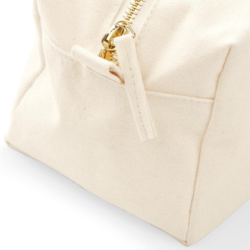Canvas Accessory Case - vue 3