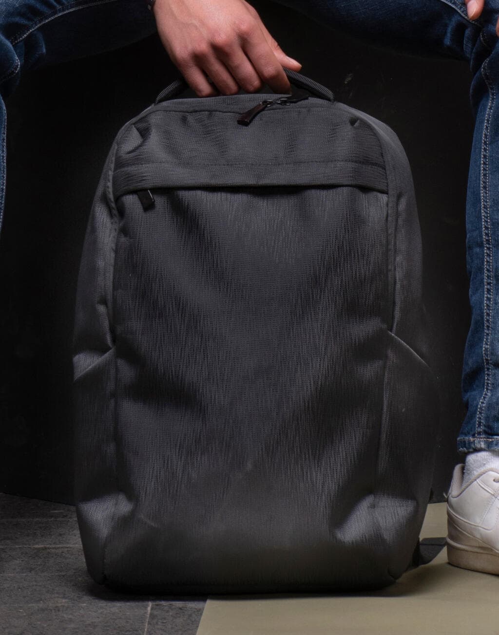 Davos Essential Laptop Backpack - vue 3