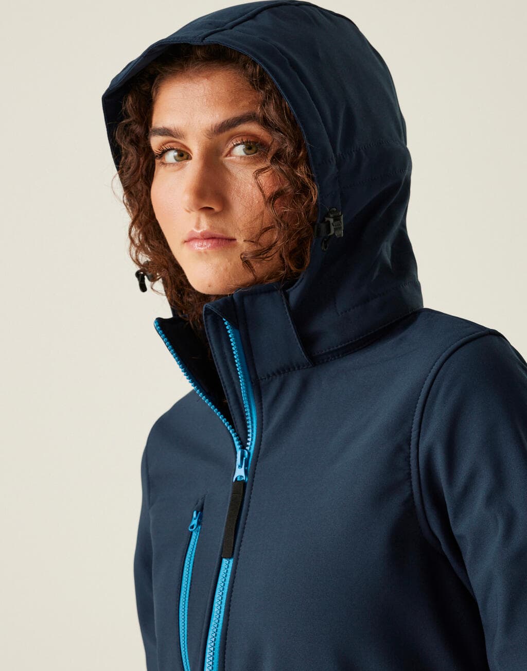 Women's Venturer 3-Layer Hooded Softshell Jacket - vue 6