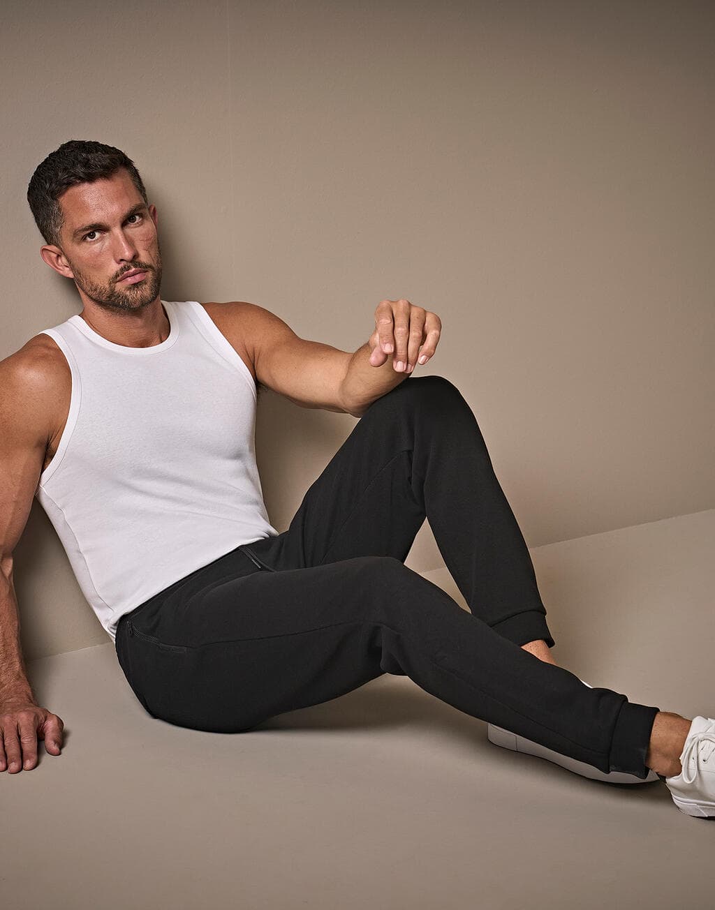 Ribbed Interlock Pants - vue 4